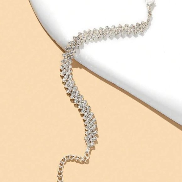 Glamorous Zinc Alloy Rhinestone Decor Bracelet For Women For Party Wedding Gift - Picture 6 of 7